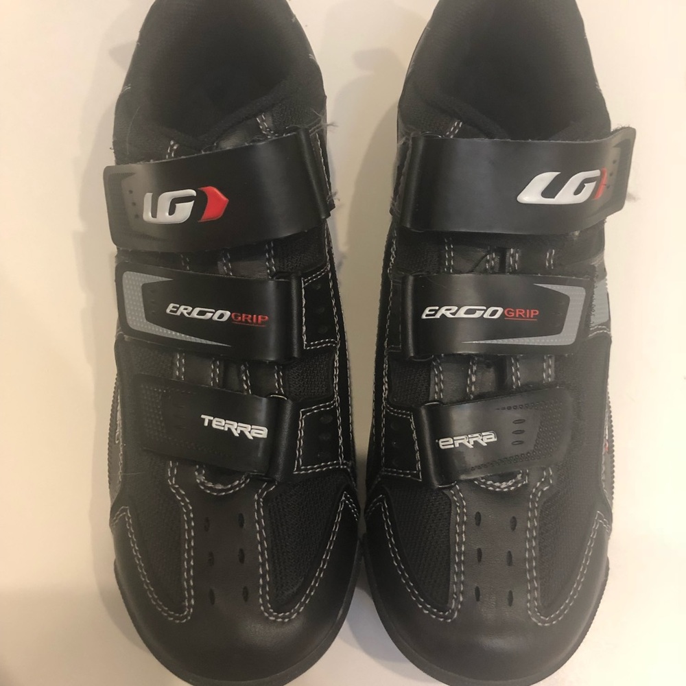 Spinning/biking shoes
